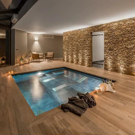 Someraro Sleeps 10 Pool Air Con Wifi * Stresa